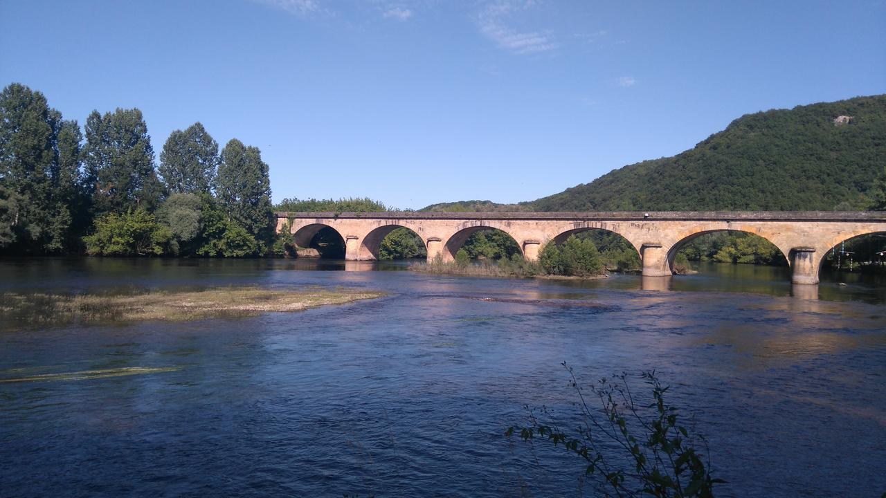 Hotel Restaurant La Traverse Cénac-et-Saint-Julien Eksteriør bilde